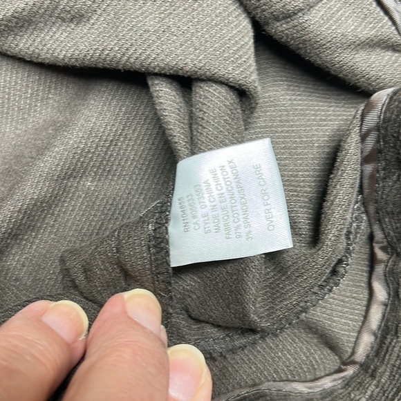 High waisted dress corduroy pants NWT buckle that lays flat with 2 snap 3 sizes - Picture 16 of 17